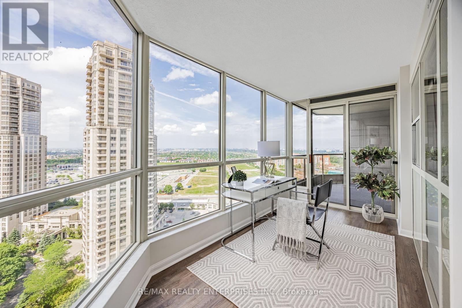 Photo 24 of 2213 55 Kingsbridge Garden Circle, Mississauga ON