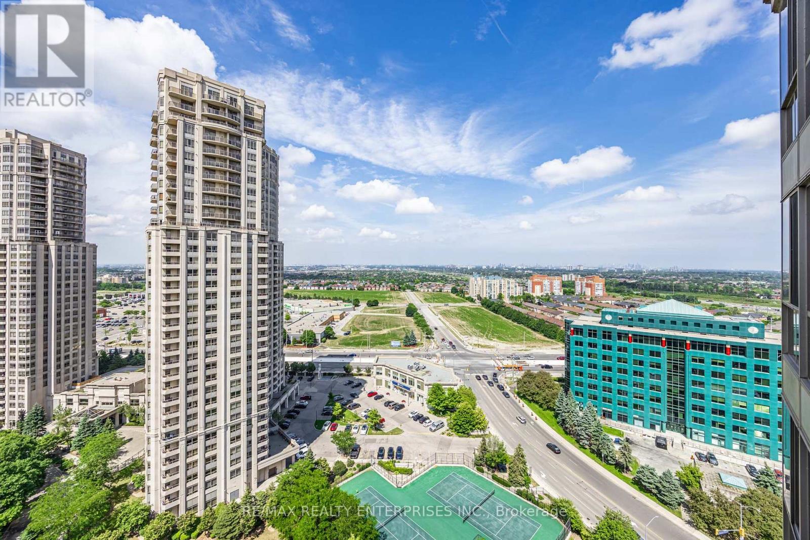Photo 6 of 2213 55 Kingsbridge Garden Circle, Mississauga ON