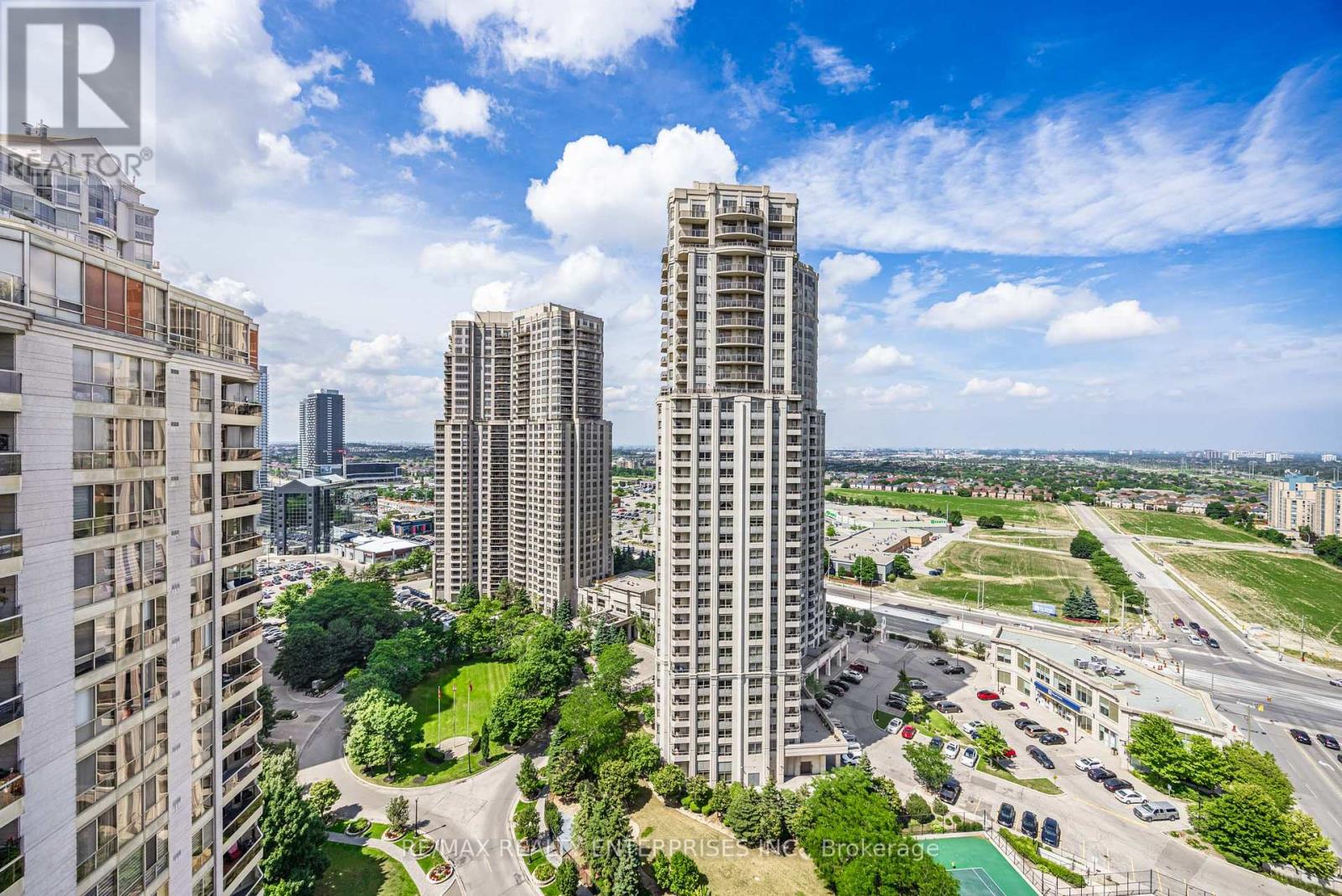 Photo 15 of 2213 55 Kingsbridge Garden Circle, Mississauga ON