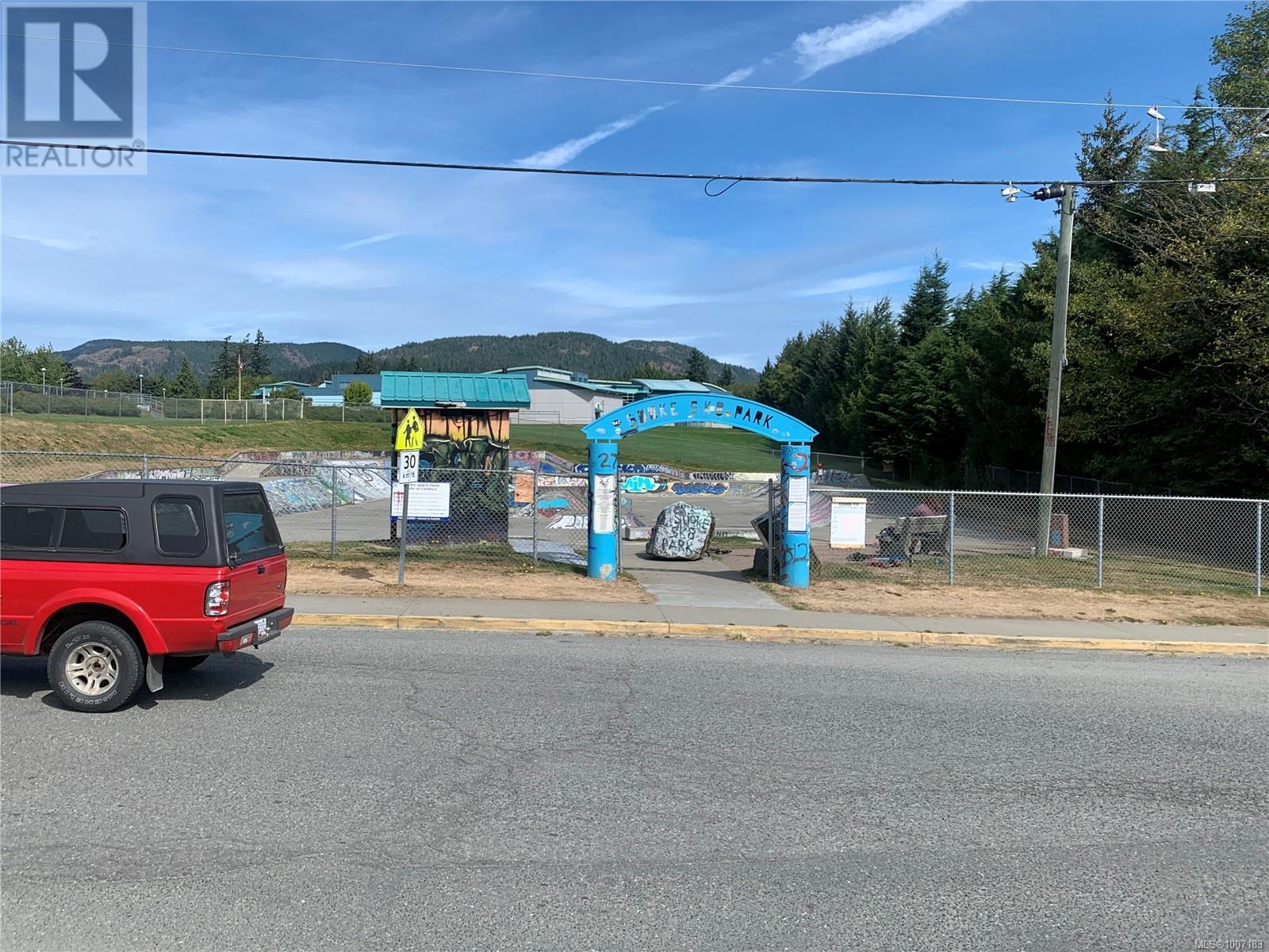 Photo 8 of 6519 Throup Rd, Sooke BC