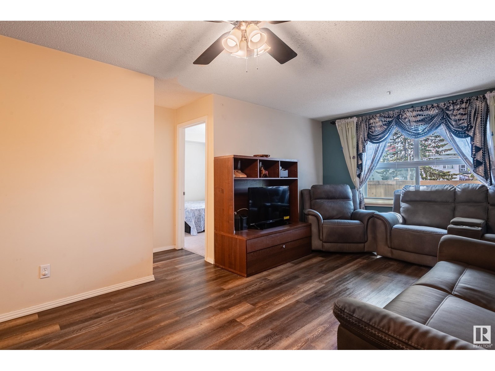 Single Family House for Sale in #   ST NW Edmonton 