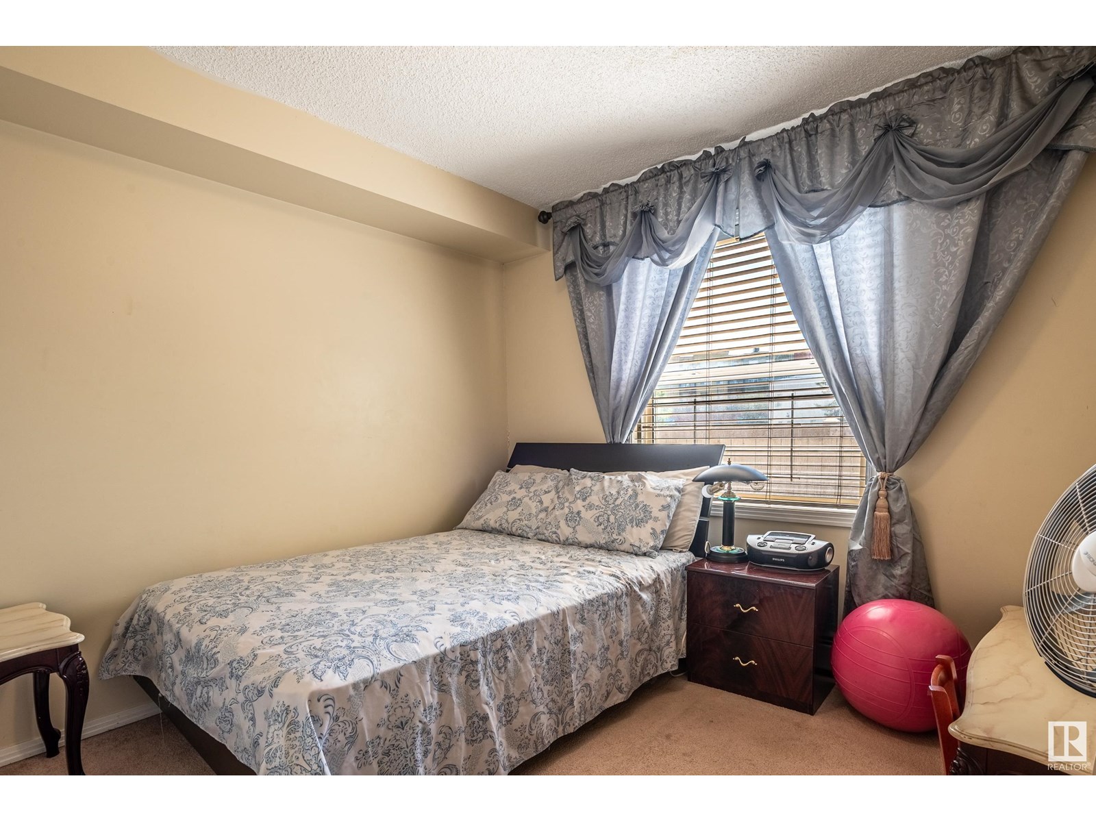 Single Family House for Sale in #   ST NW Edmonton 