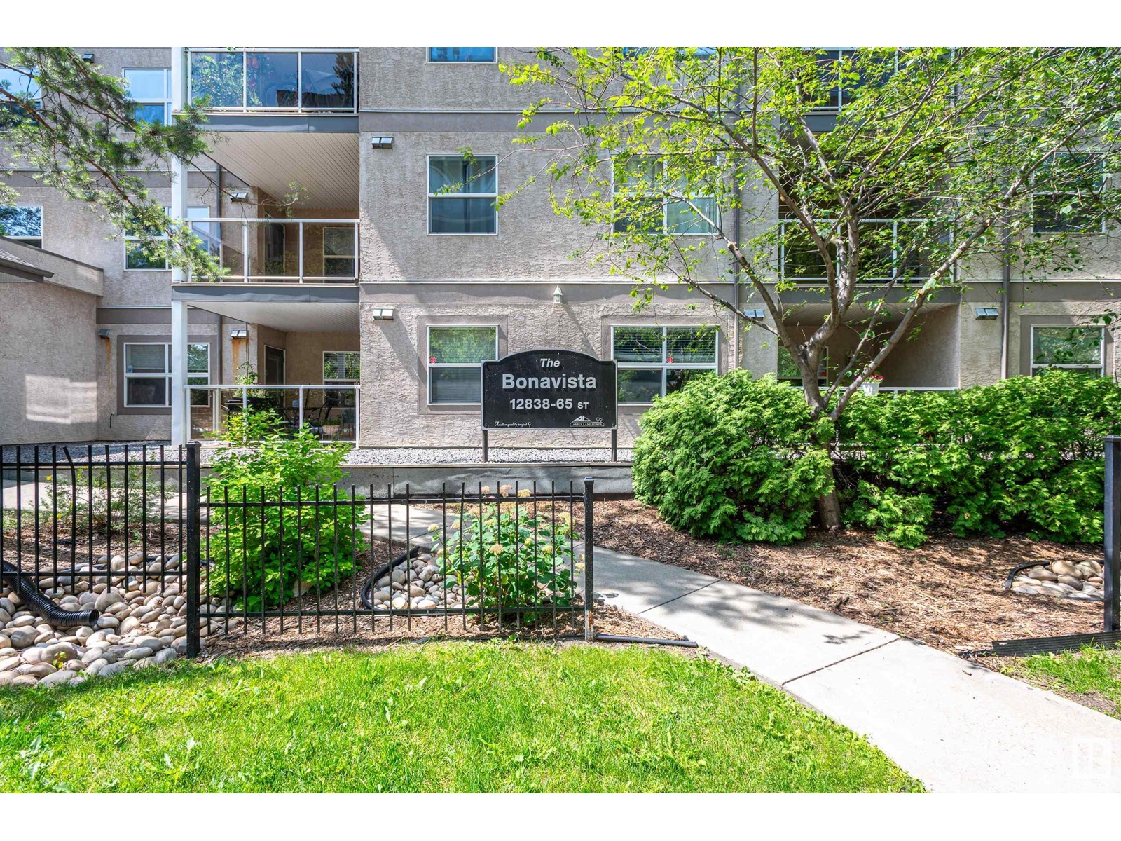 Single Family House for Sale in #   ST NW Edmonton 