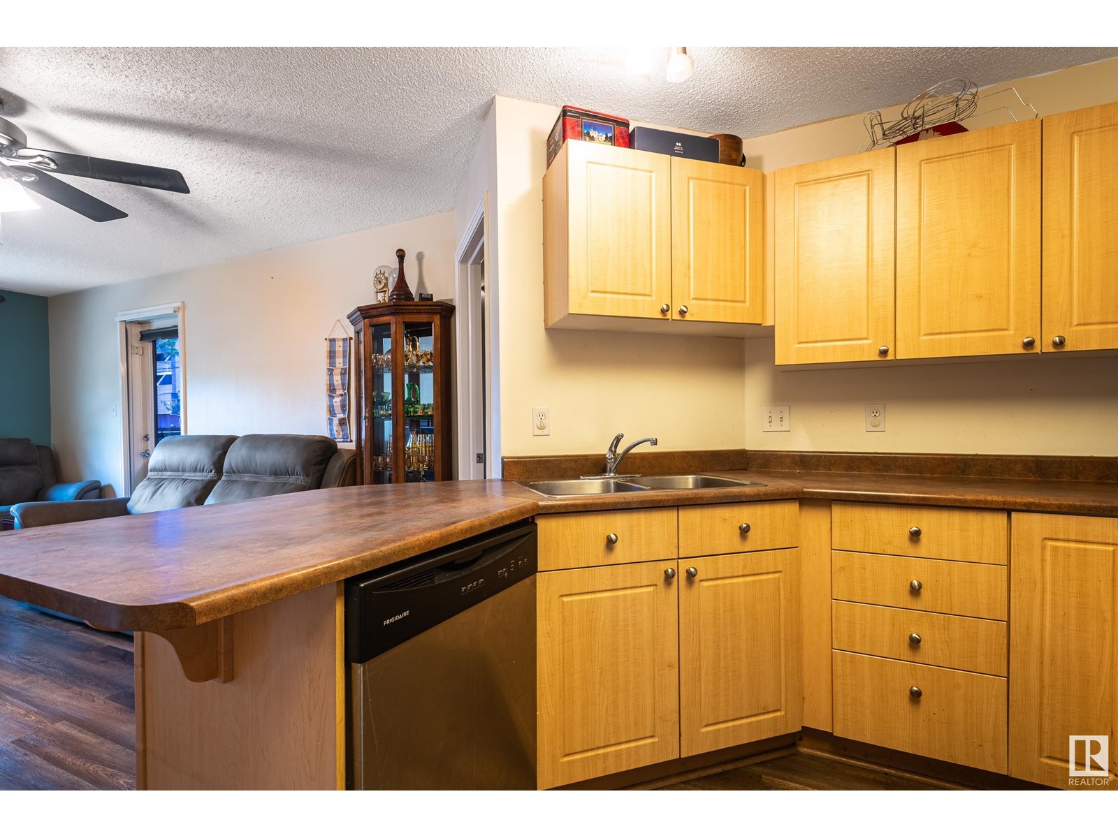 Single Family House for Sale in #   ST NW Edmonton 