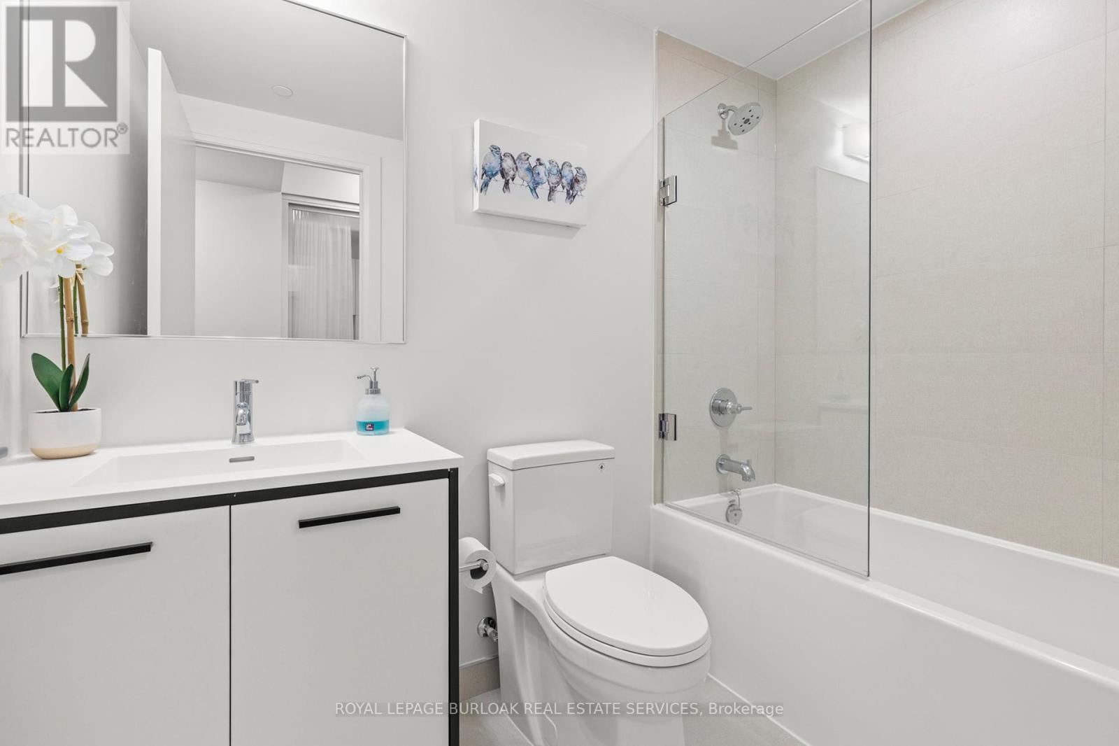 Photo 9 of 312 385 Winston Road, Grimsby ON