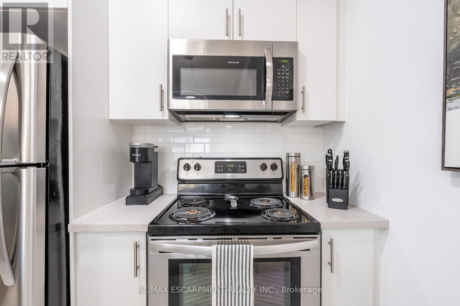 Photo 11 of 509 125 Shoreview Place, Hamilton ON