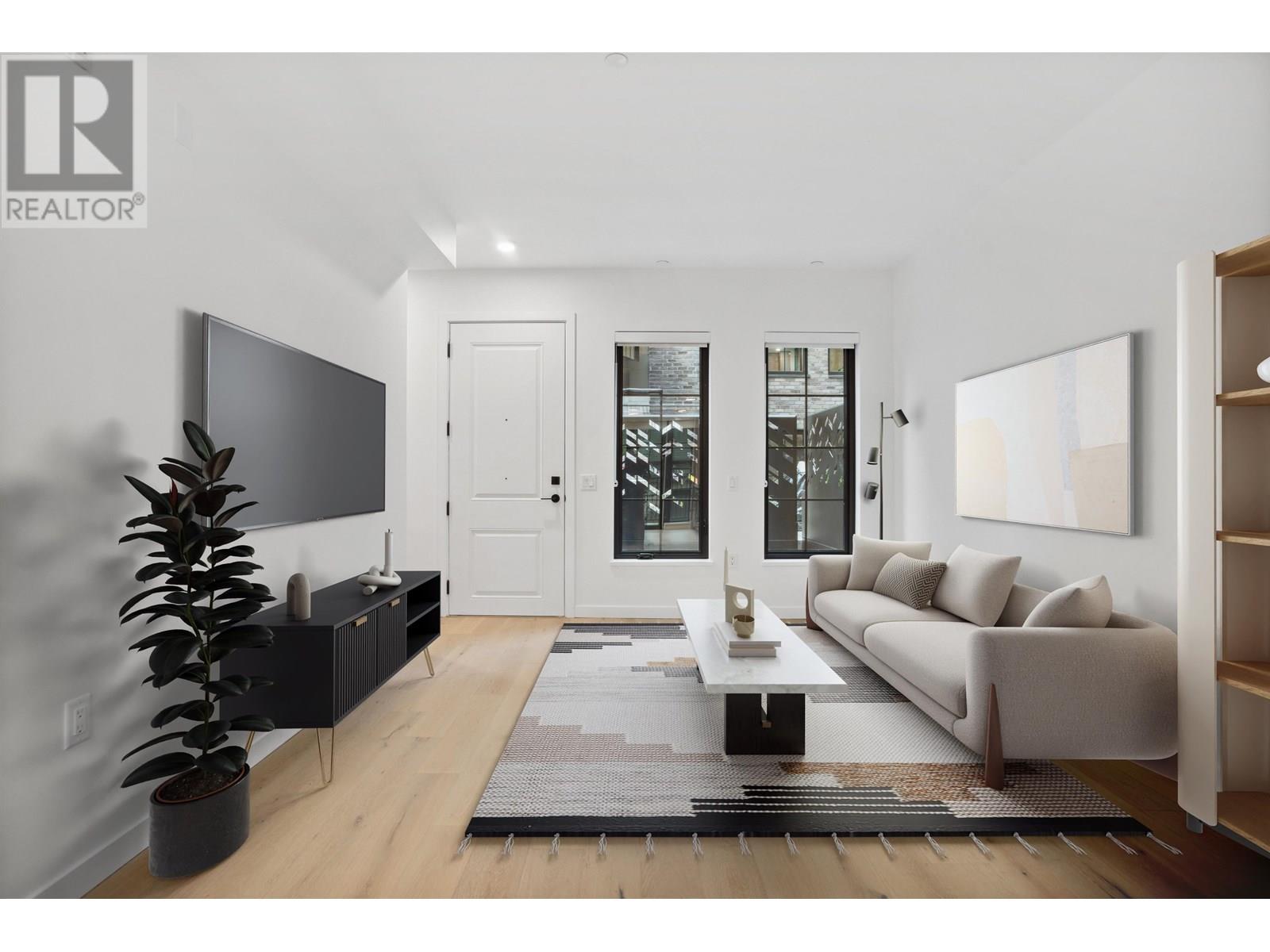 Photo 6 of 197 W King Edward Ave Street, Vancouver BC