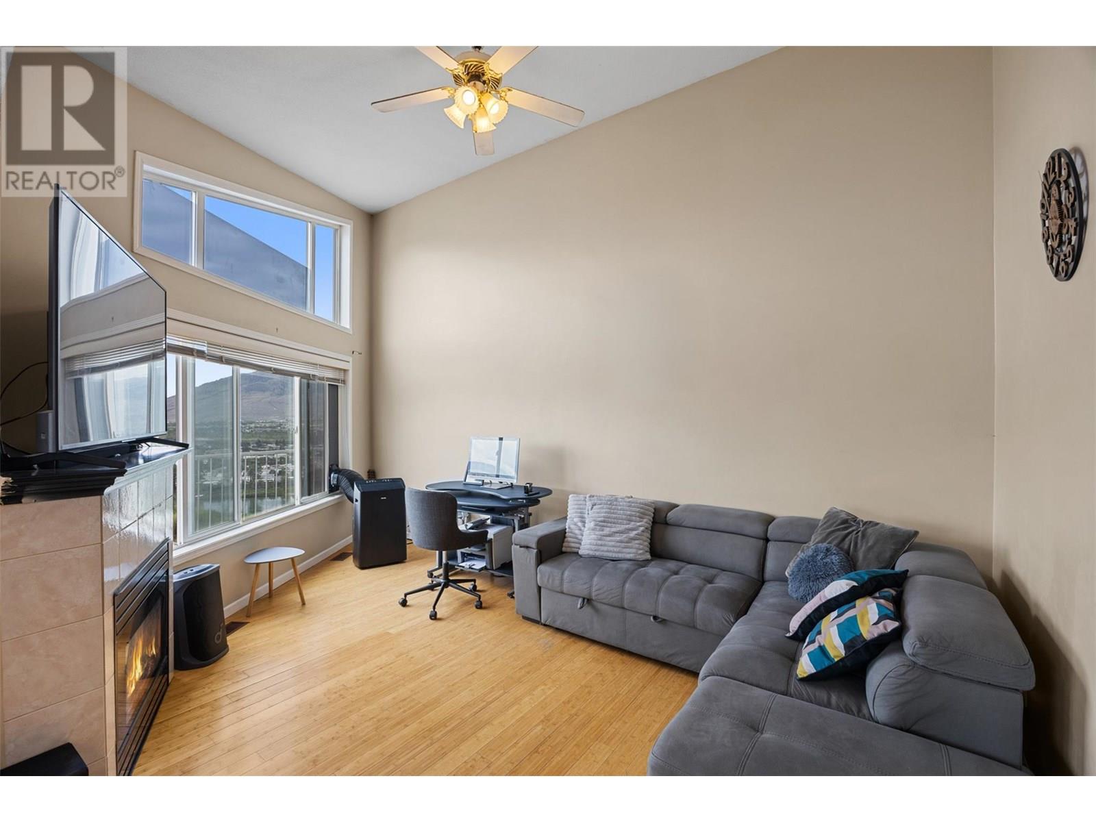 Photo 2 of 607 Lombard Street, Kamloops BC