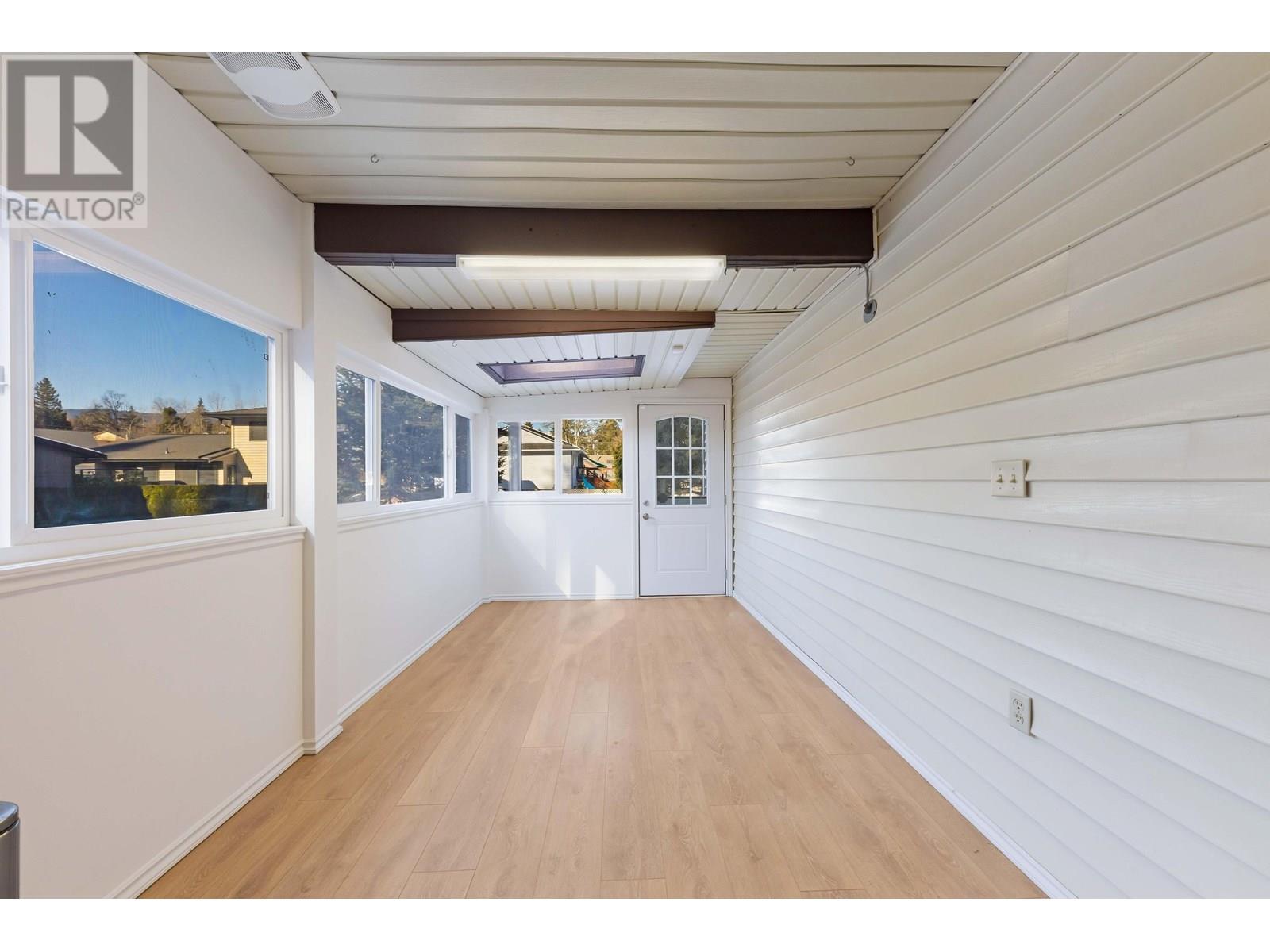 Photo 11 of 1273 Lynwood Avenue, Port Coquitlam BC