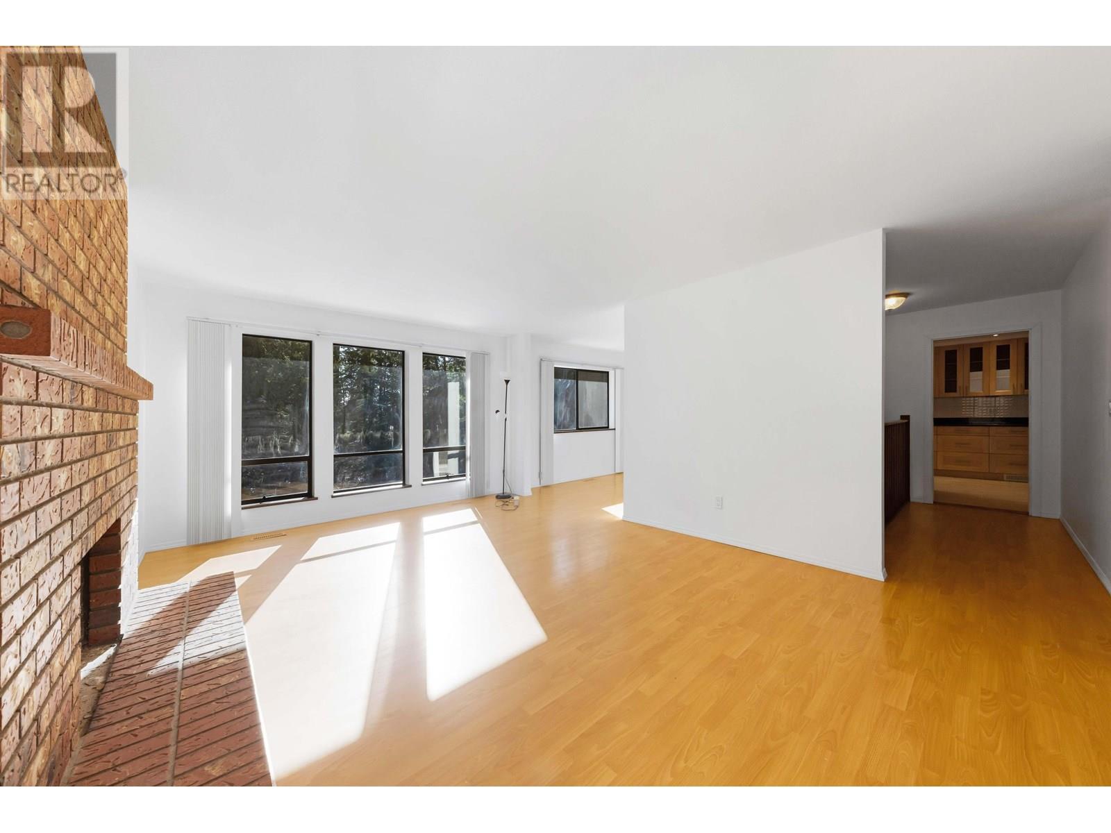 Photo 13 of 1273 Lynwood Avenue, Port Coquitlam BC