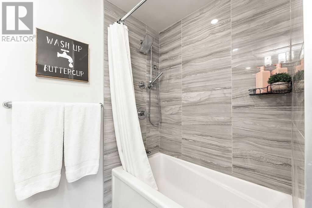 Single Family House for Sale in    Avenue SW Mission Calgary 