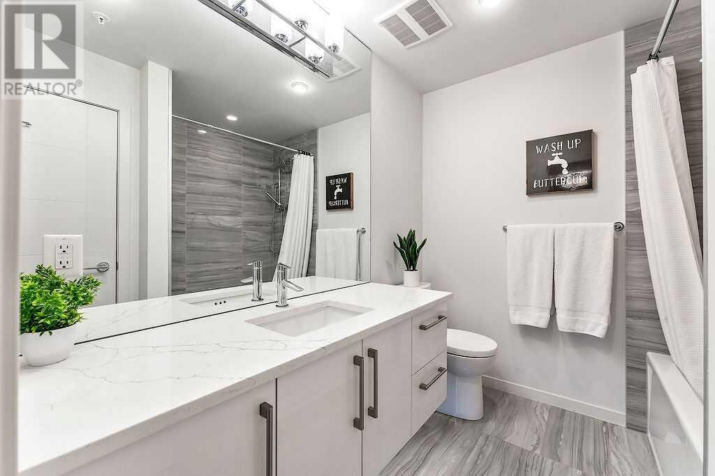 Single Family House for Sale in    Avenue SW Mission Calgary 