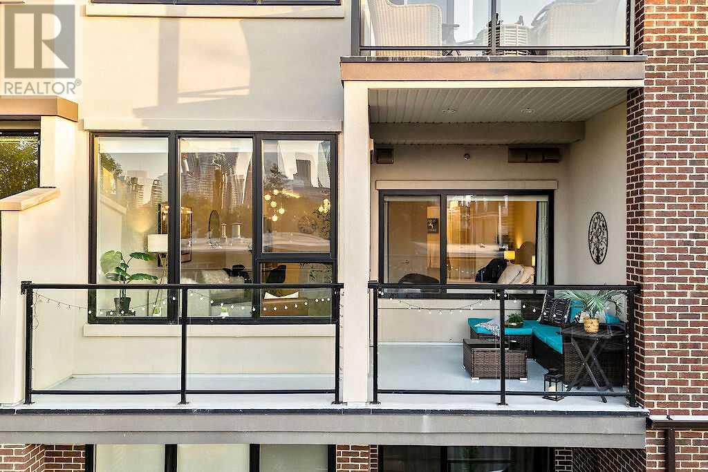 Single Family House for Sale in    Avenue SW Mission Calgary 