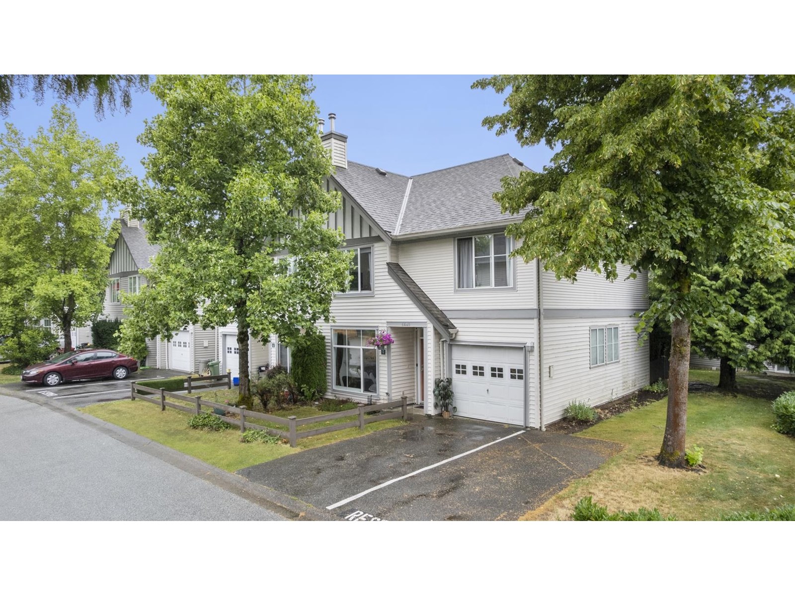 Photo 1 of 7 6445 Rosebury Lane, Surrey BC