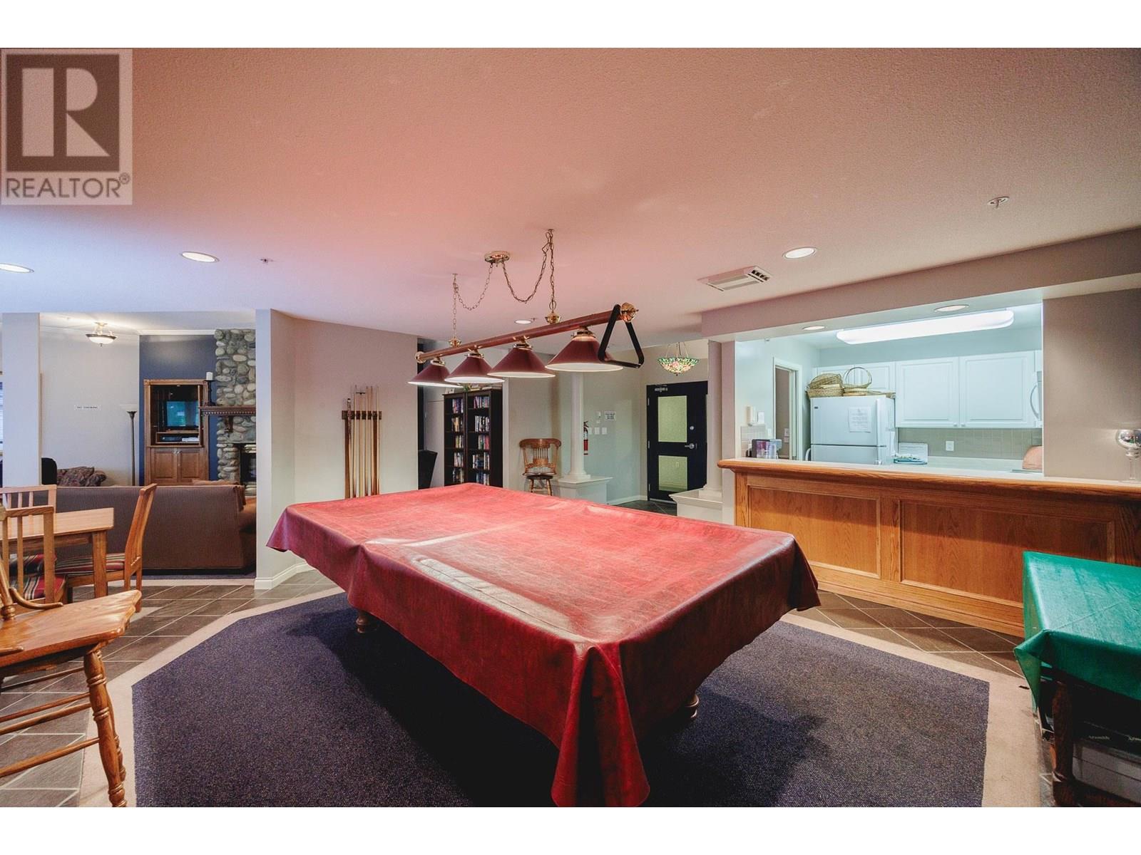 Photo 32 of 407 2059 Chesterfield Avenue, North Vancouver BC