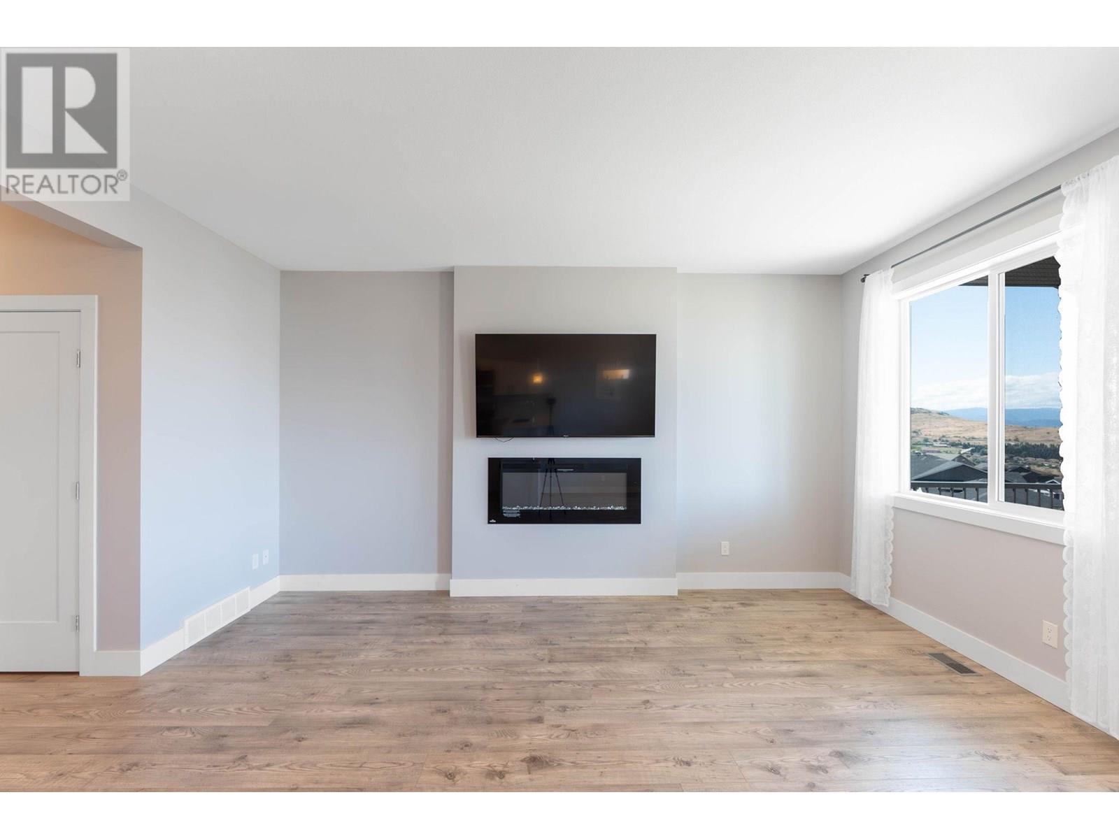 Photo 14 of 933 Mt Robson Place Unit 65, Vernon BC