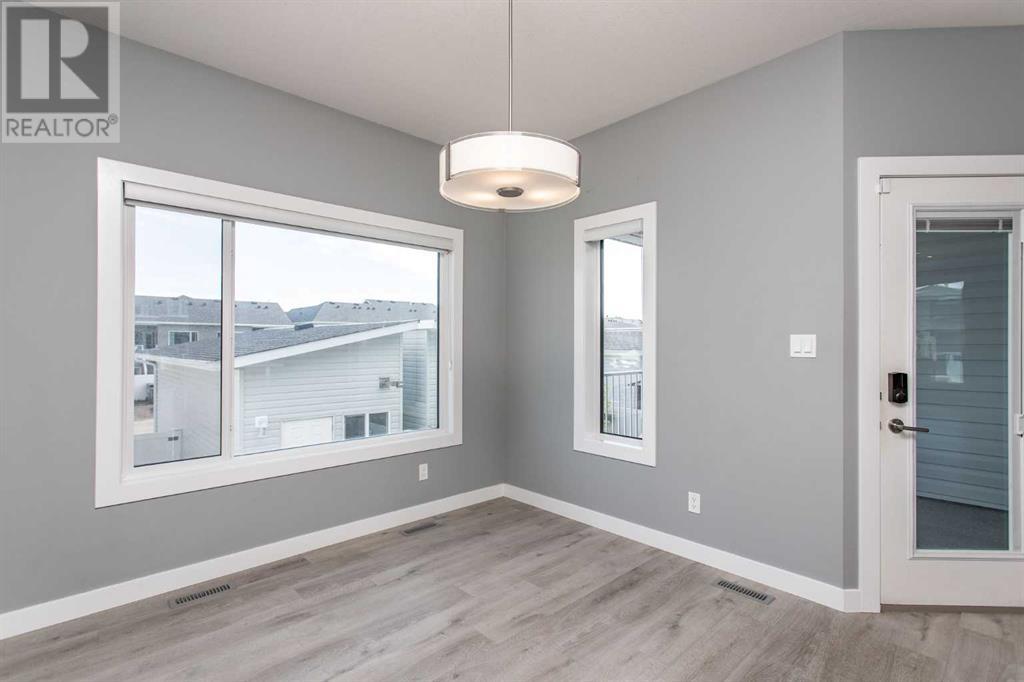 Single Family House Bi-level for Sale in  Ellington Crescent Evergreen Red Deer 