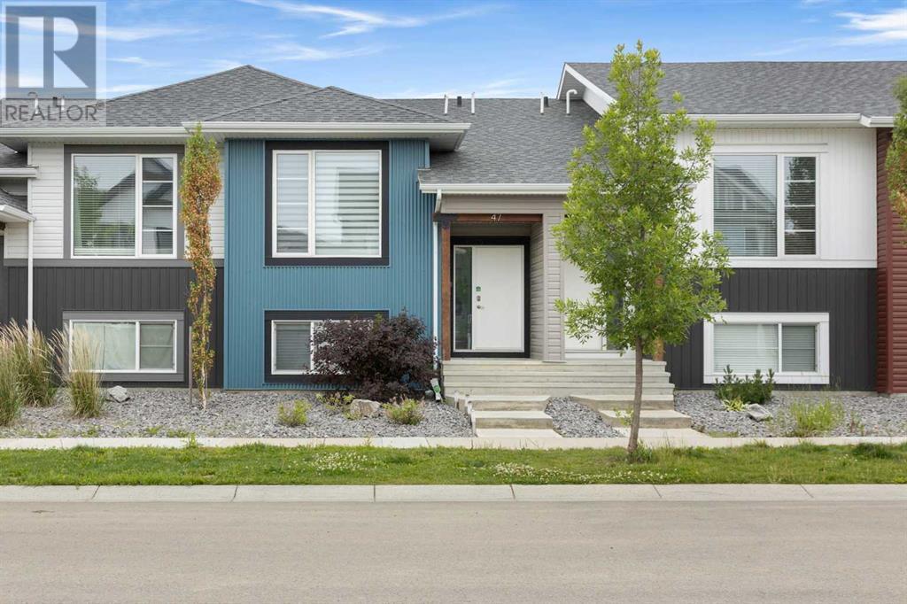Single Family House Bi-level for Sale in  Ellington Crescent Evergreen Red Deer 