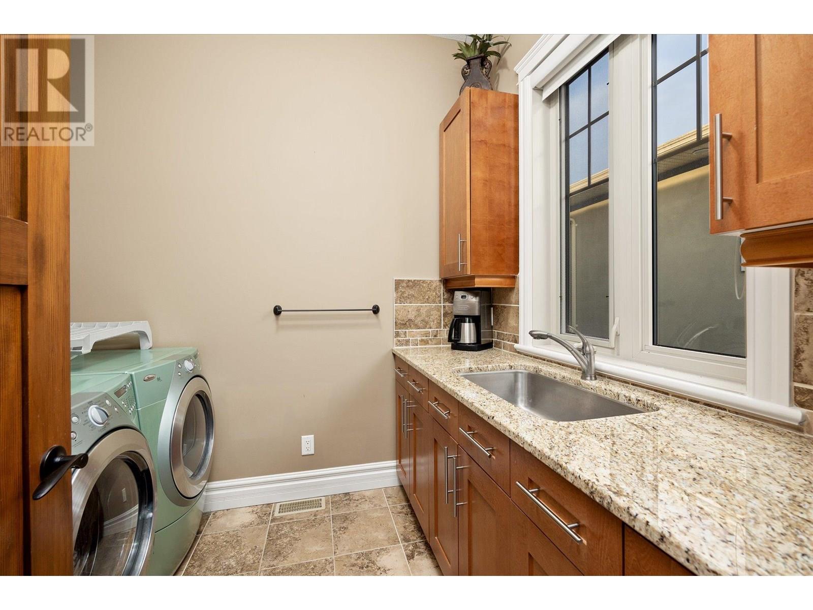  603 Arbor View Drive, Kelowna