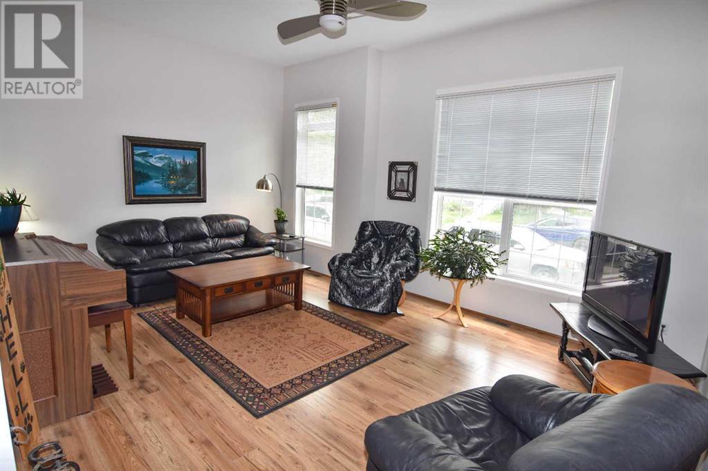 Single Family House Bi-level for Sale in  Elgin Way SE McKenzie Towne Calgary 