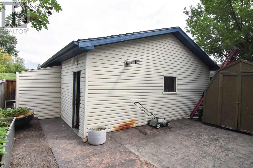Single Family House Bi-level for Sale in  Elgin Way SE McKenzie Towne Calgary 
