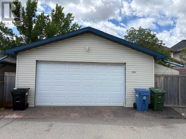 Single Family House Bi-level for Sale in  Elgin Way SE McKenzie Towne Calgary 