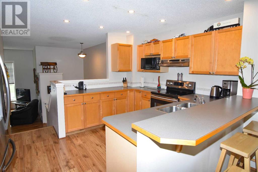 Single Family House Bi-level for Sale in  Elgin Way SE McKenzie Towne Calgary 