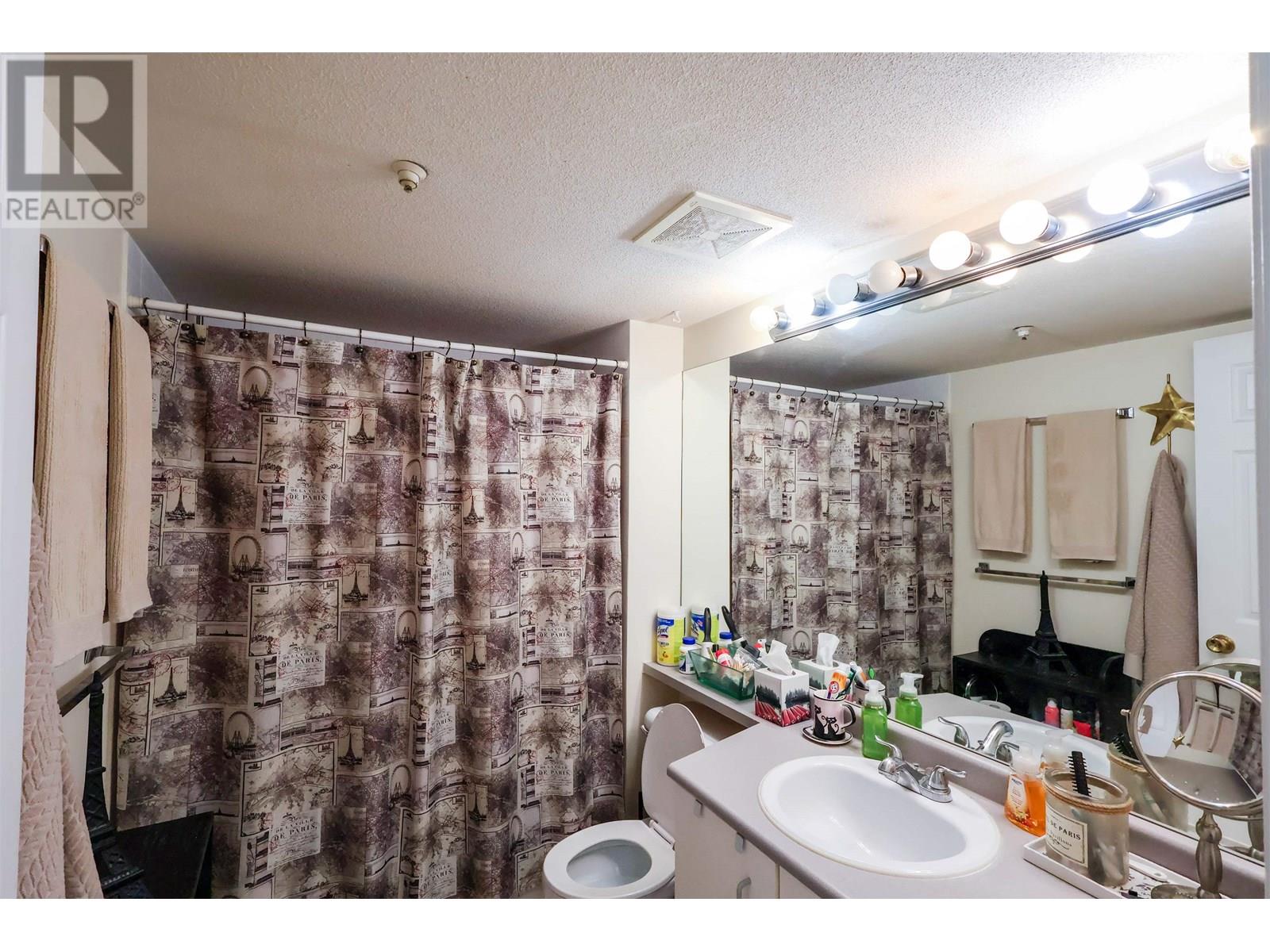 Photo 9 of 205 723 Twelfth Street, New Westminster BC