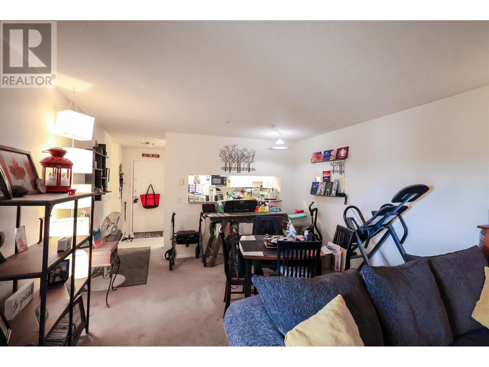 Photo 5 of 205 723 Twelfth Street, New Westminster BC