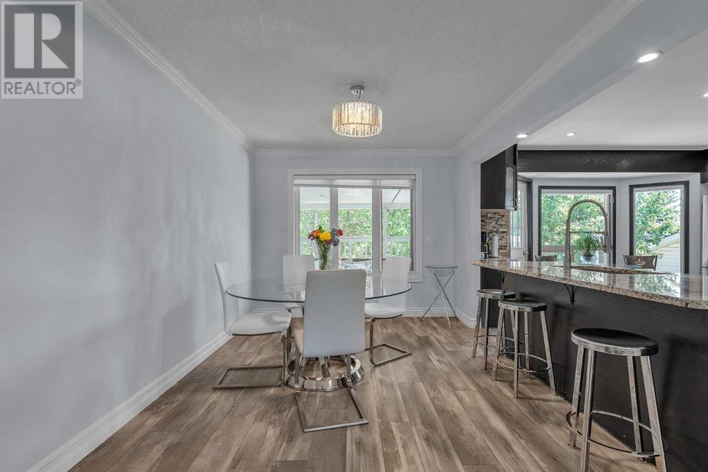 Single Family House 4 Level for Sale in  Templeridge Bay NE Temple Calgary 