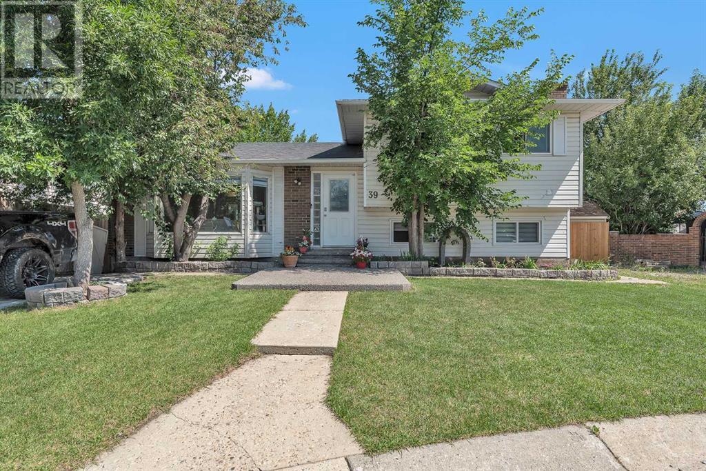 39 Templeridge Bay NE, Calgary, Alberta