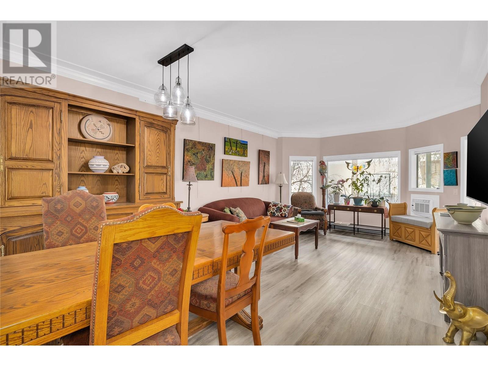 217 877 KLO Road, Kelowna