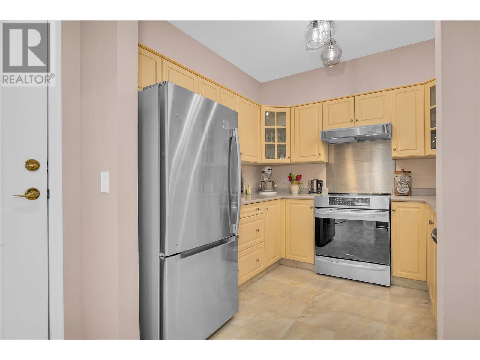 217 877 KLO Road, Kelowna