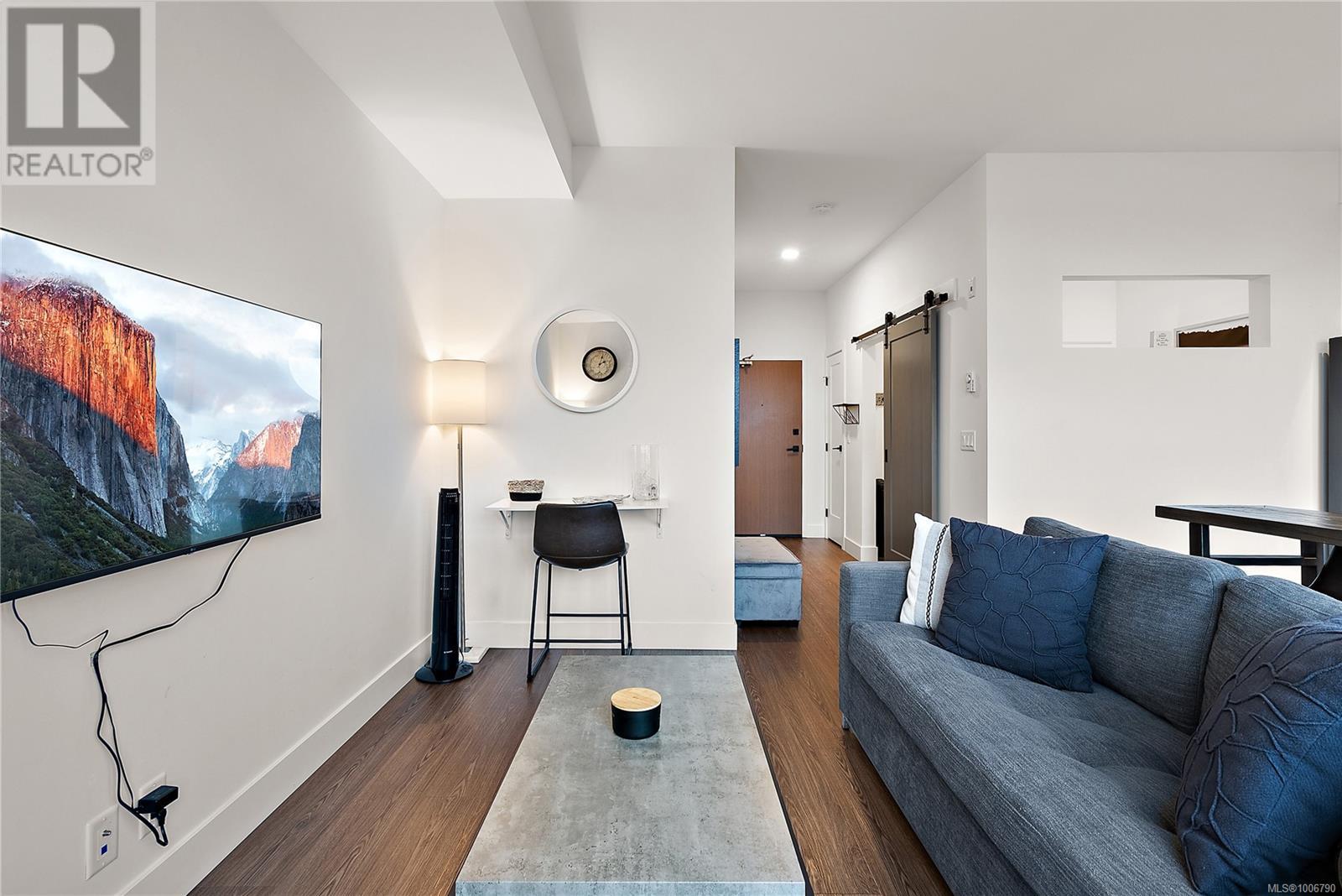 #415 515 CHATHAM ST - Image 12