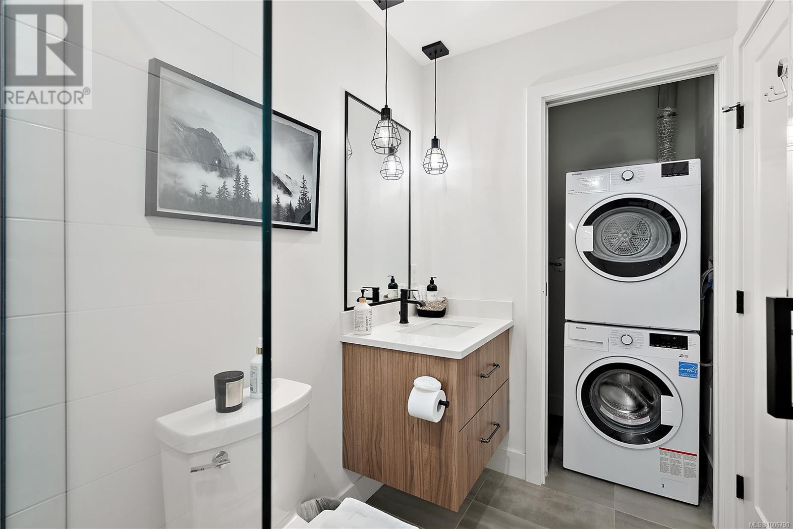 #415 515 CHATHAM ST - Image 16