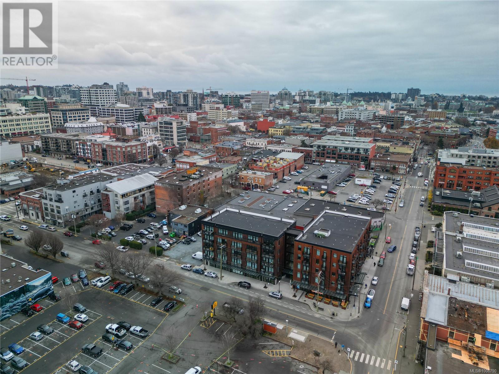 #415 515 CHATHAM ST - Image 20