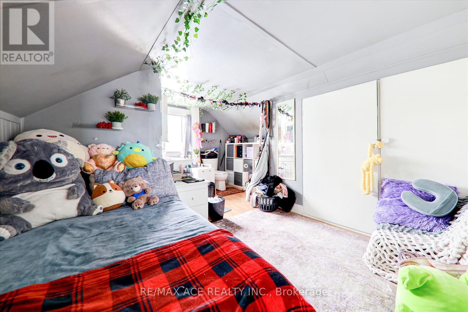 Photo 12 of 304 West Scugog Lane, Clarington ON