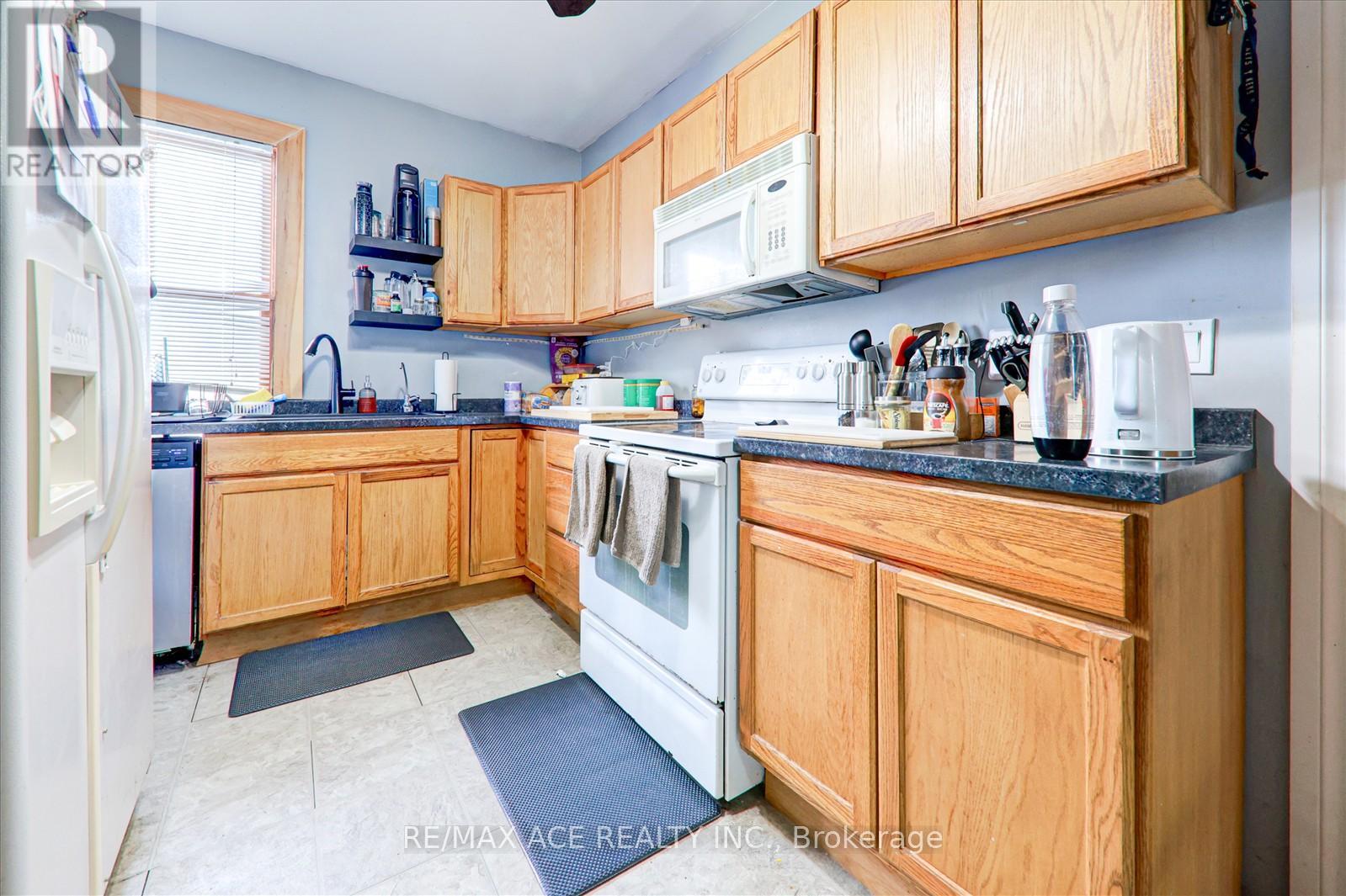 Photo 4 of 304 West Scugog Lane, Clarington ON