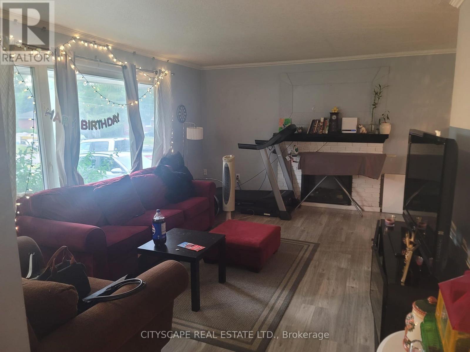 Photo 4 of 346 Meadowcrest Road, Kingston ON