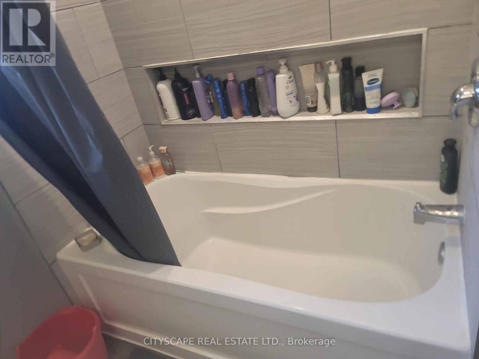 Photo 8 of 346 Meadowcrest Road, Kingston ON