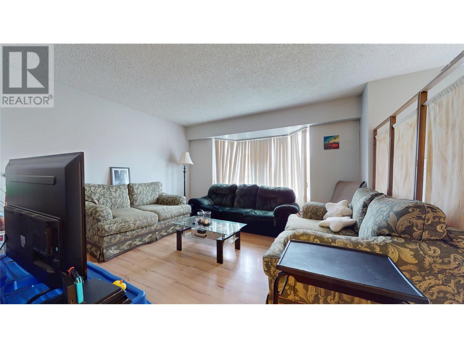 830/832 Irma Road, Kelowna