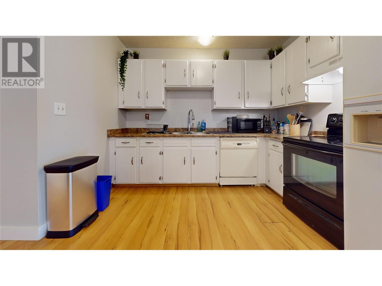 830/832 Irma Road, Kelowna