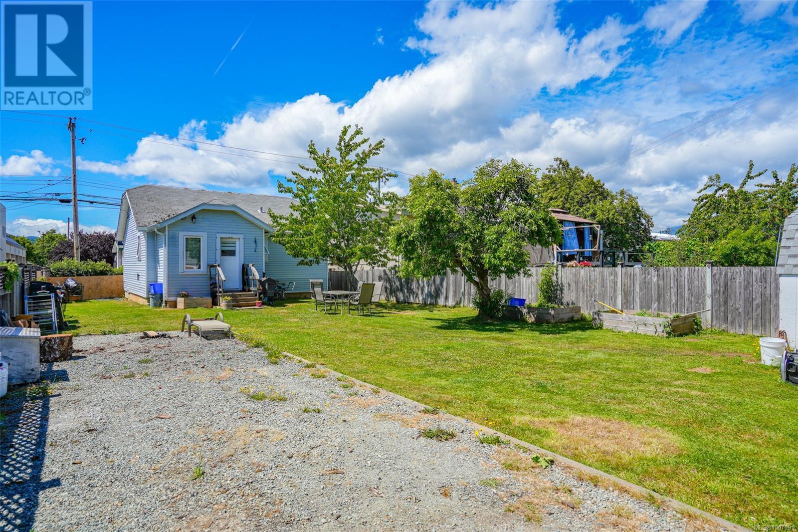 Photo 4 of 2939 11 Th Ave, Port Alberni BC