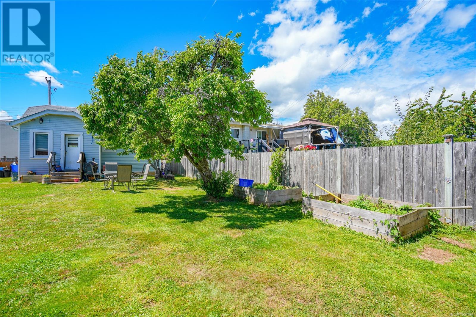 Photo 3 of 2939 11 Th Ave, Port Alberni BC