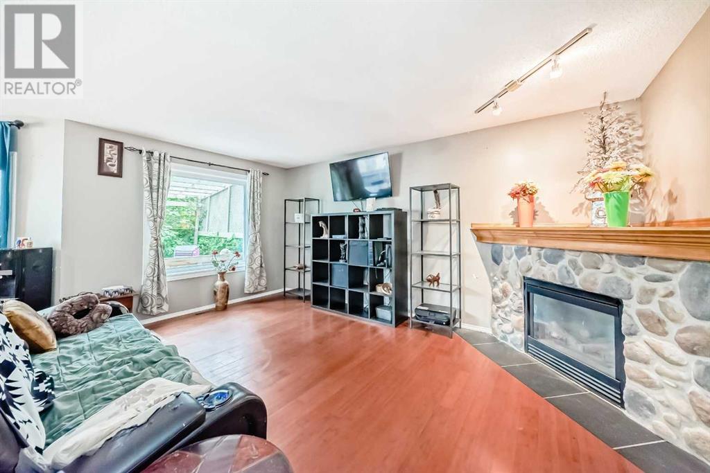 Single Family House for Sale in  Chapalina Crescent SE Chaparral Calgary 