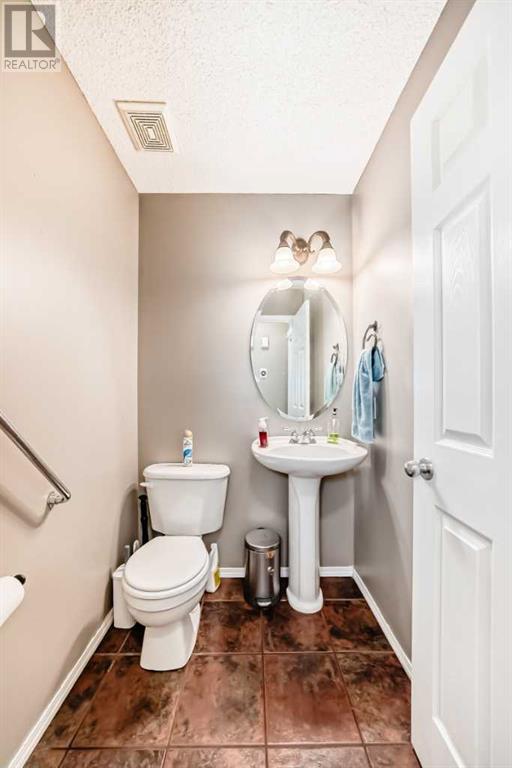 Single Family House for Sale in  Chapalina Crescent SE Chaparral Calgary 