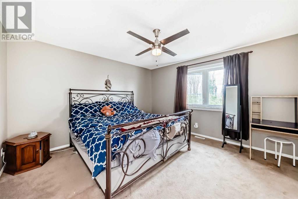 Single Family House for Sale in  Chapalina Crescent SE Chaparral Calgary 