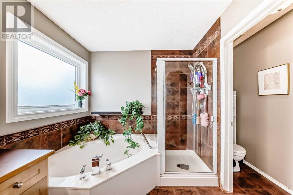 Single Family House for Sale in  Chapalina Crescent SE Chaparral Calgary 