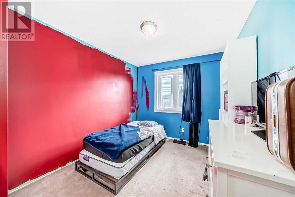 Single Family House for Sale in  Chapalina Crescent SE Chaparral Calgary 