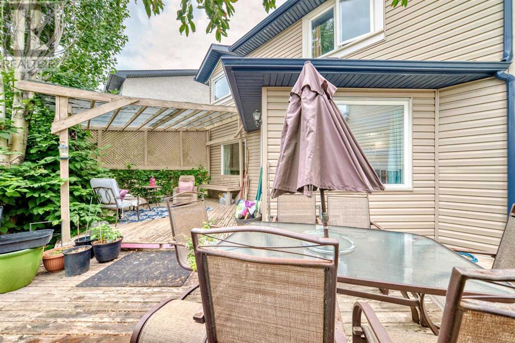 Single Family House for Sale in  Chapalina Crescent SE Chaparral Calgary 
